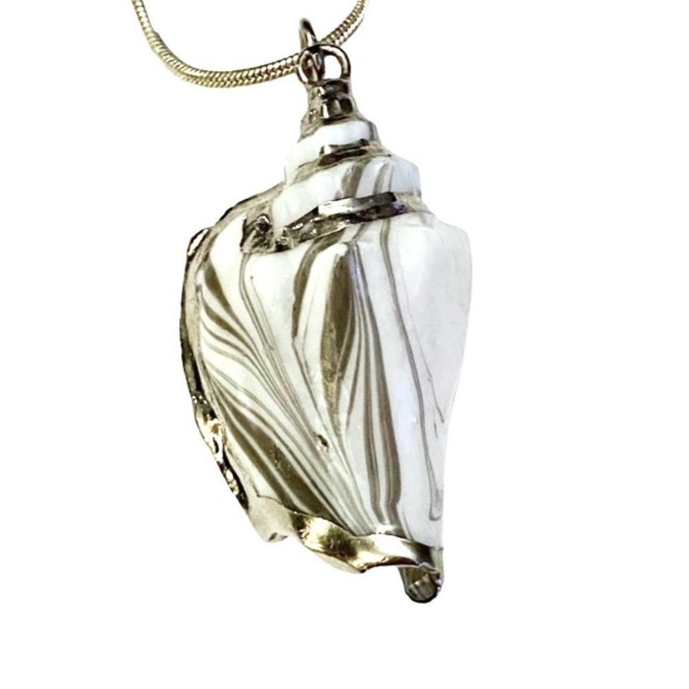 Vintage Seashell Necklace Silver Dipped